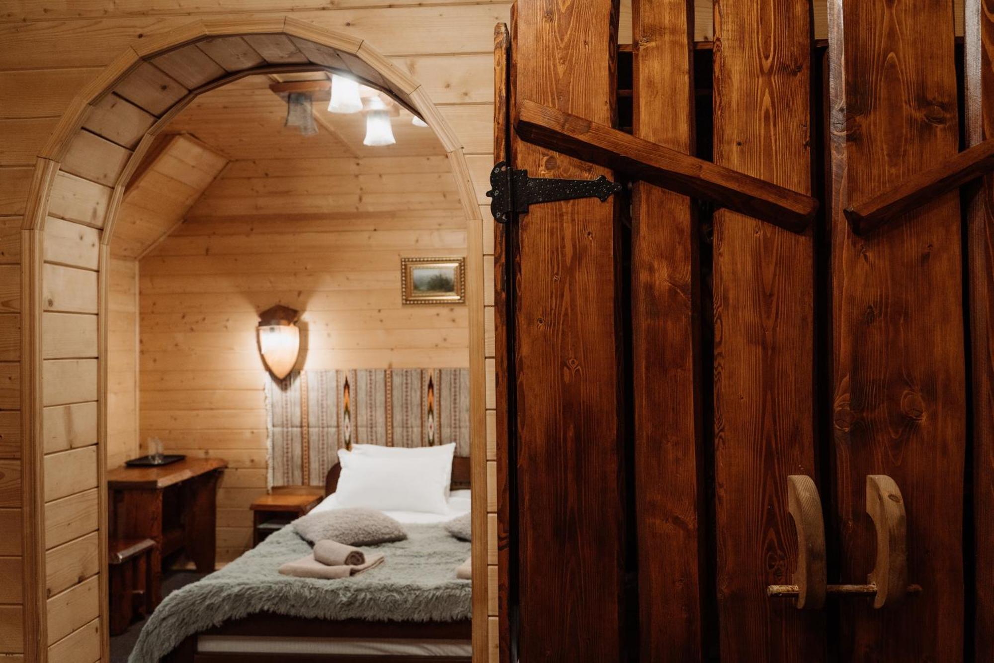 וורוכטה Oksamit Resort מראה חיצוני תמונה