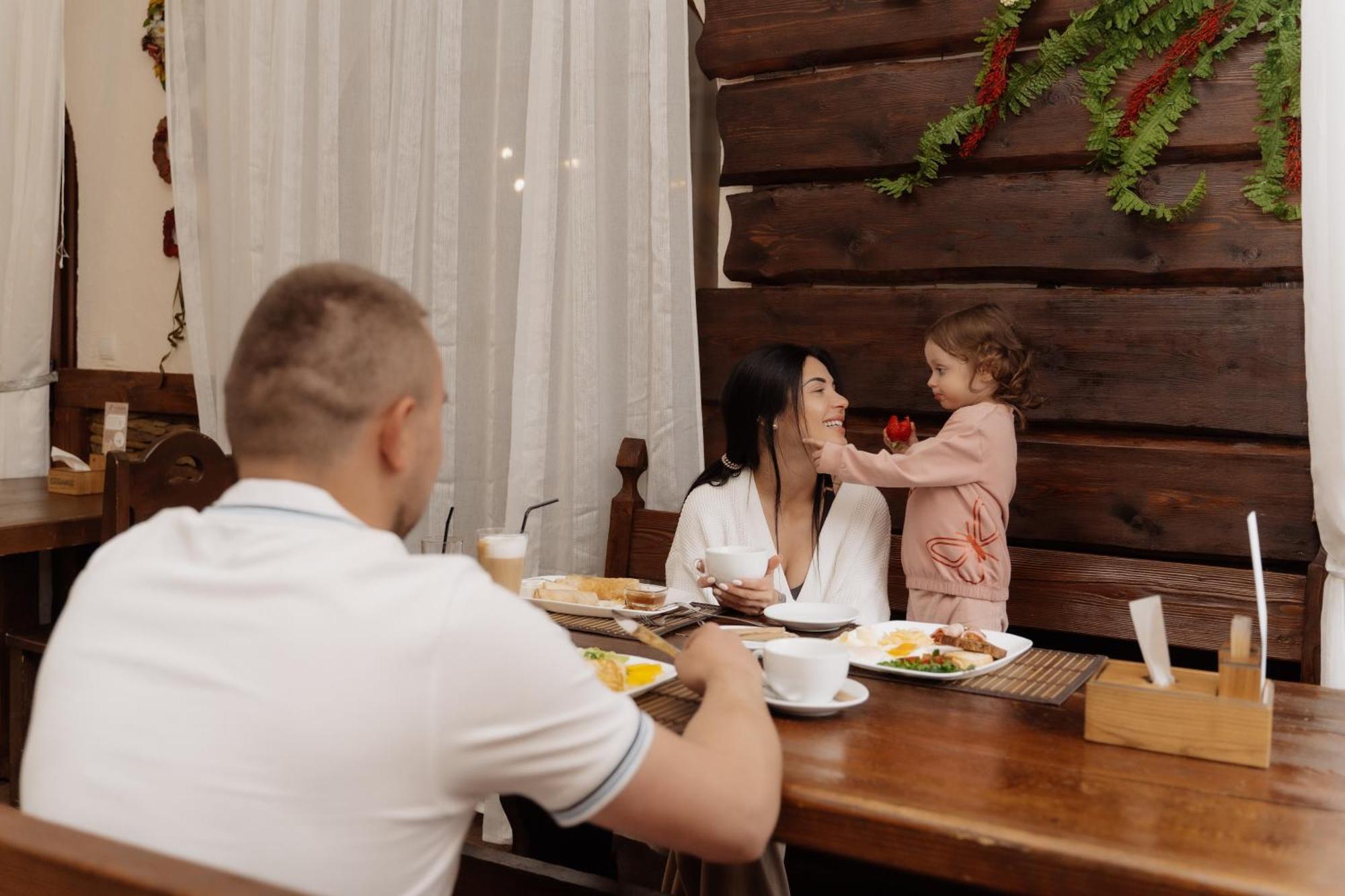 וורוכטה Oksamit Resort מראה חיצוני תמונה